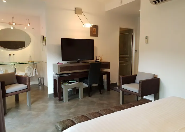 Hotel Private - Adult Only