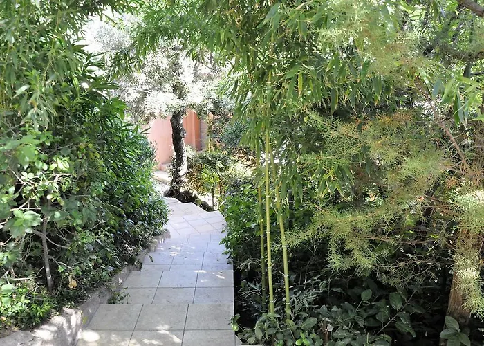 Private - Adult Only Hotel 4*