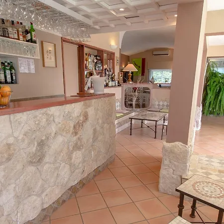 Private - Adults Only 4*