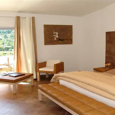 Private Hotel