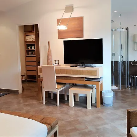 Private - Adult Only Hotel 4*