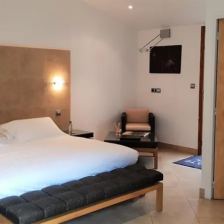 Private - Adult Only 4*